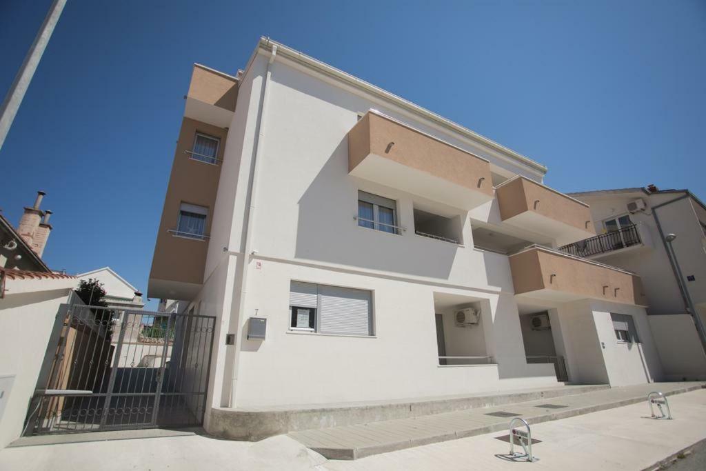 Apartment Movie Primosten Luaran gambar
